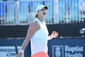 WTA Tour. Miami Open. Соболенко вышла на Барти