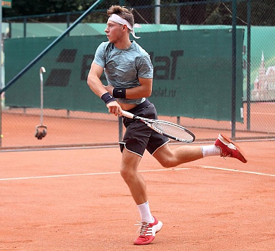 World Tennis Tour. Balatonalmadi Open. Голяк начал с победы