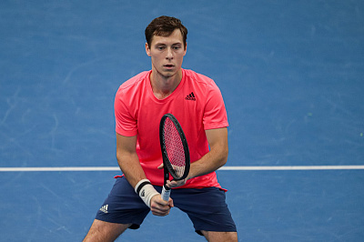 ATP Challenger Tour. Shenzhen Luohu. Со стартом справился лишь один