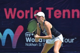 ITF World Tour. Ricany Open. Снялась с парного разряда