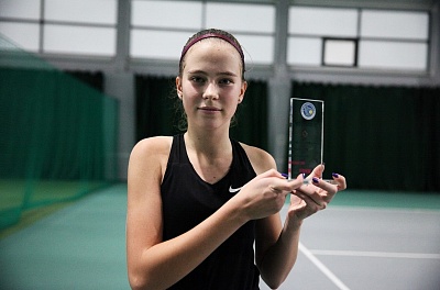 ITF World Junior Tour. Eintracht Frankfurt Weltranglistenturnier. Дважды проявила волю