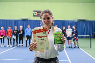 ITF World Tour. Soho Square. Шауга в основе