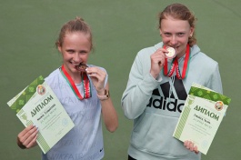 Tennis Europe14&U. Telavi Open. Грабовец выбивает сеянных