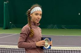 ITF World Junior Tour. Dublin. Первый финал