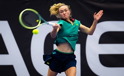 WTA Tour. Qatar TotalEnergies Open. Переиграла резервистку