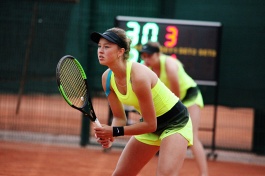Women's ITF World Tennis Tour. River Hills Open. Успешный старт Алеси Якубович