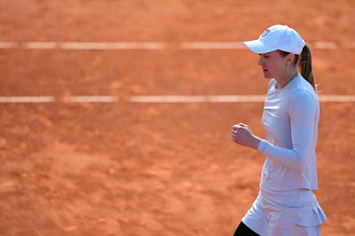 WTA Tour. Trophée Clarins. Не сумела подать на сет