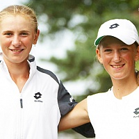 Ольга Говорцова и Виктория Азаренко (2003)