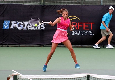 ITF World Tour. Féminin Le Neubourg. Победный старт