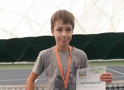 ITF World Junior Tour. Incourt Cup. Парное дерби за Тарасевичем