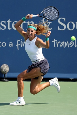 WTA Tour. Western & Southern Open. Азаренко и Соболенко вышли во второй круг, Саснович выбыла