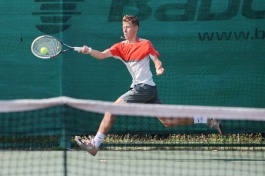 ITF Men's Circuit. Vietnam F2 Futures-Becamex IDC Cup 2017. Победный старт Николая Голяка