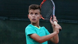 World Tennis Tour Juniors. 2nd Velayat Cup Junior Tournament. Арутюнян покидает турнир