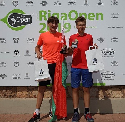 ITF World Junior Tour. Goldtime. Дубровский и Слизевич выбивают фаворитов