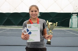 Tennis Europe16&U. Governor Cup. Первый раунд отыграли