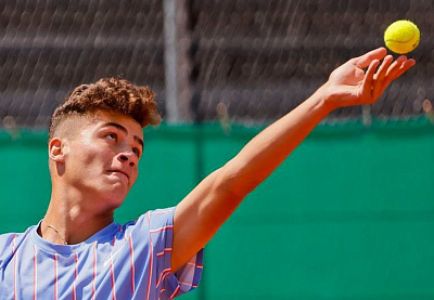 ITF World Tour. Aktobe International. Дерби за Арутюняном