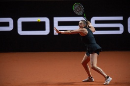 WTA Tour. Porsche Tennis Grand Prix. Соболенко включила третью передачу