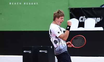 ATP Tour. AnyTech365 Andalucia Open. Ивашко в четвертьфинале
